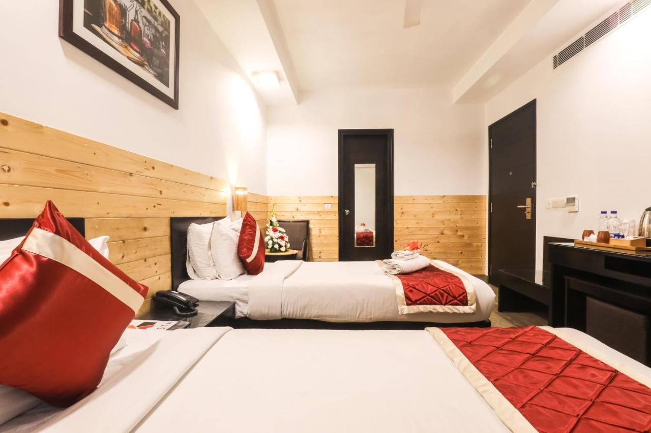 Siesta Basil - Okhla 4*