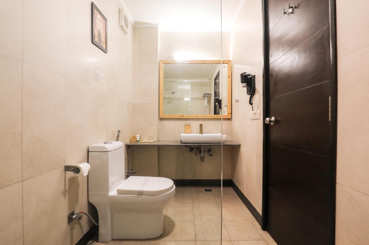 Siesta Basil - Okhla 4*